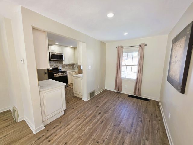 301 Belden Place, Munster, IN 46321