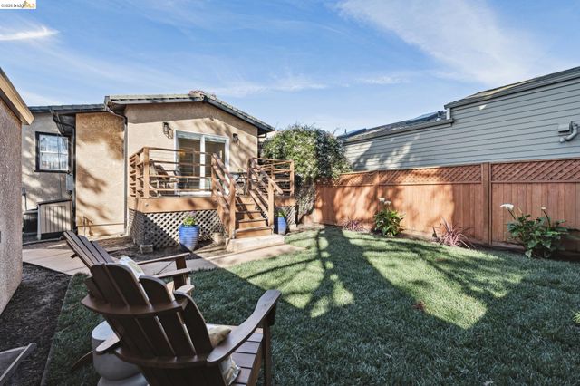 1230 Addison St, Berkeley, CA 94702