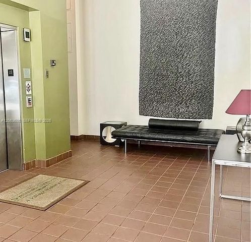 7275 SW 90th Street C413, Miami, FL 33156