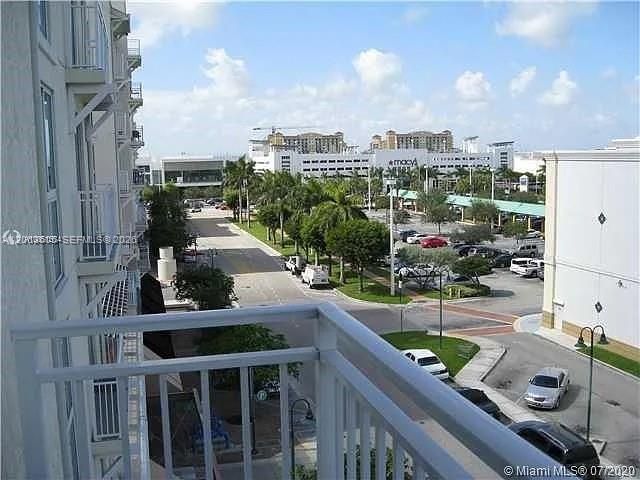 7275 SW 90th Street C413, Miami, FL 33156