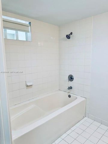 7275 SW 90th Street C413, Miami, FL 33156