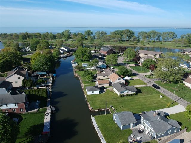 37500 Lakeville Street, Harrison Twp, MI 48045