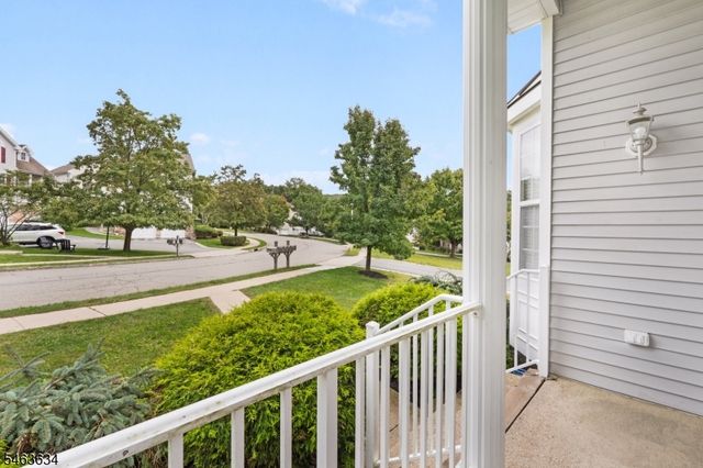 47 Winding Hill Dr, Mount Olive Twp., NJ 07840