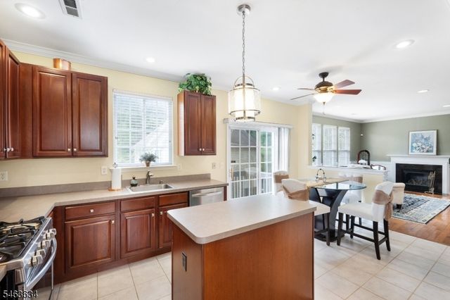 47 Winding Hill Dr, Mount Olive Twp., NJ 07840