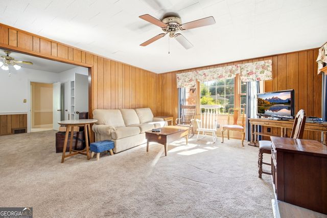 1154 Glenwood Drive, Gainesville, GA 30501