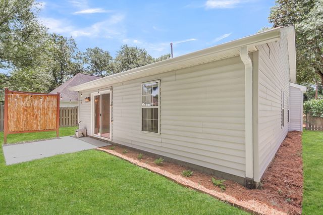988 Nabors Drive, Charleston, SC 29412