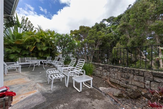 98-1860-J Kaahumanu Street 52, Pearl City, HI 96782