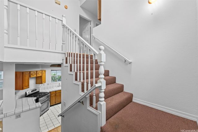 98-1860-J Kaahumanu Street 52, Pearl City, HI 96782
