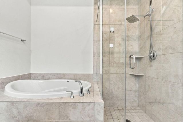 4103 Shackleton Court, Iowa Colony, TX 77583