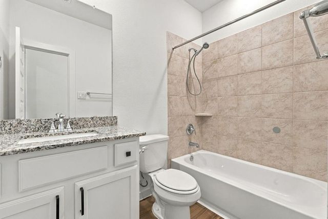 4103 Shackleton Court, Iowa Colony, TX 77583