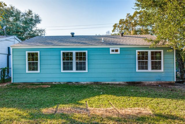 4206 Robert L Parish Sr Avenue, Dallas, TX 75210