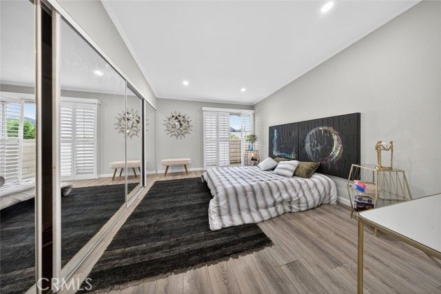 9950 Jordan Avenue 10, Chatsworth (los Angeles), CA 91311