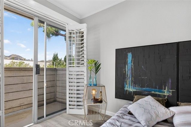 9950 Jordan Avenue 10, Chatsworth (los Angeles), CA 91311