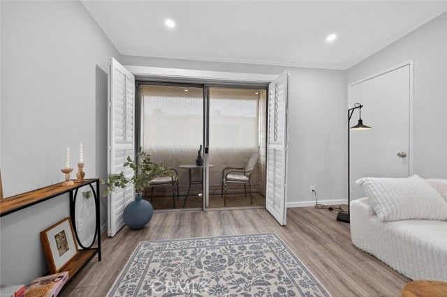 9950 Jordan Avenue 10, Chatsworth (los Angeles), CA 91311