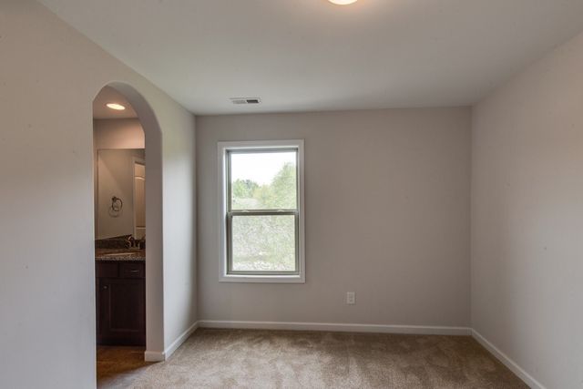 705 Harpeth Knoll Ct, Nashville, TN 37221