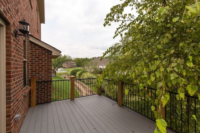 705 Harpeth Knoll Ct, Nashville, TN 37221