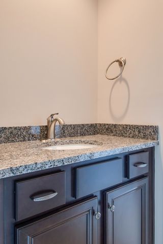 705 Harpeth Knoll Ct, Nashville, TN 37221