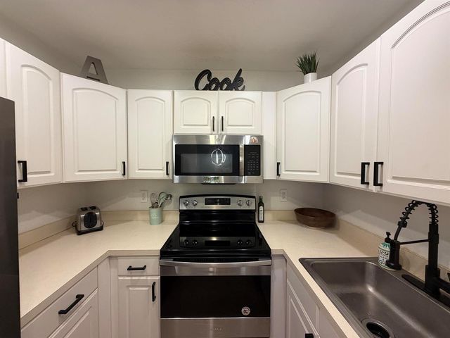 180 Cypress Club Drive 815, Pompano Beach, FL 33060