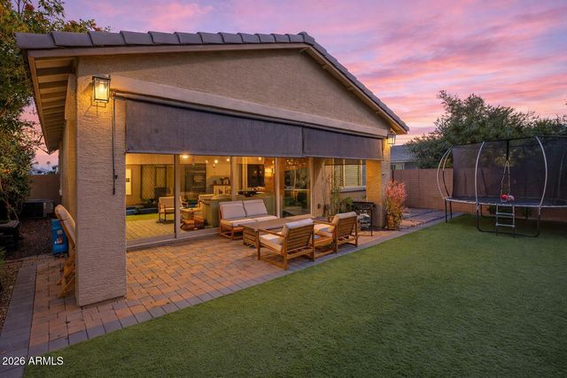 2843 E WAYLAND Drive, Phoenix, AZ 85040