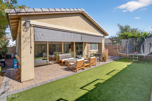 2843 E WAYLAND Drive, Phoenix, AZ 85040