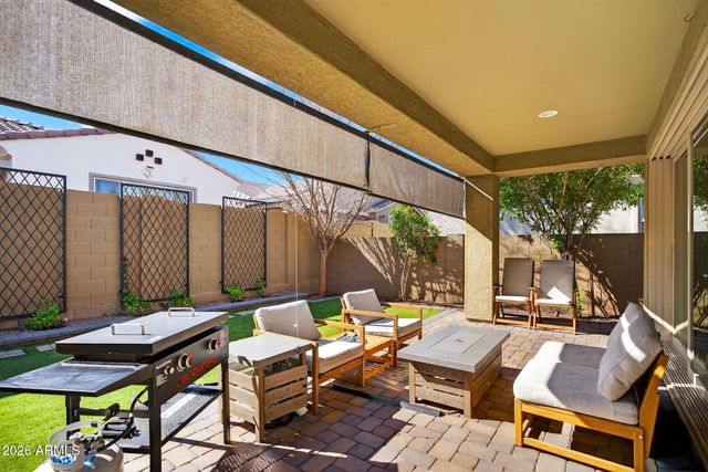 2843 E WAYLAND Drive, Phoenix, AZ 85040