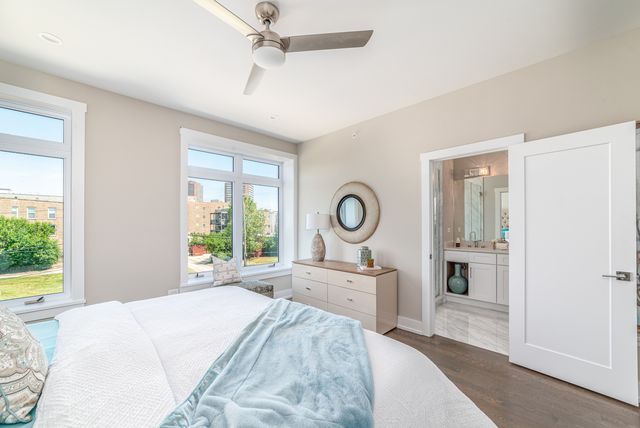 349 E 43rd Street, Chicago, IL 60653