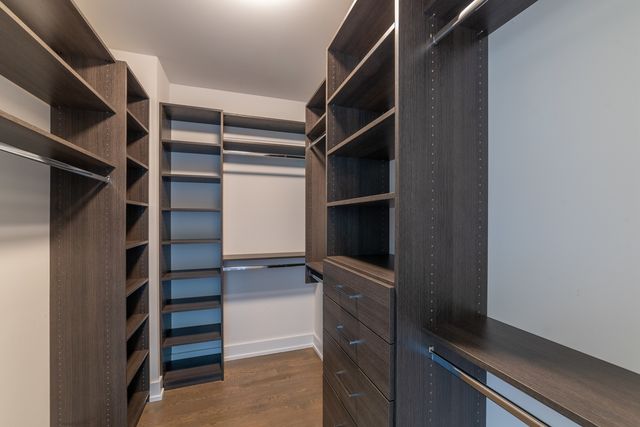 349 E 43rd Street, Chicago, IL 60653