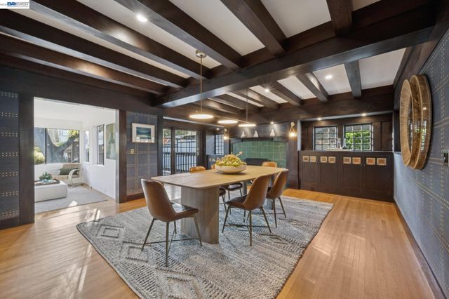 1122 BAY STREET, Alameda, CA 94501