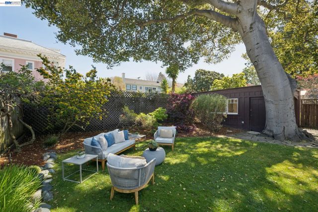 1122 BAY STREET, Alameda, CA 94501