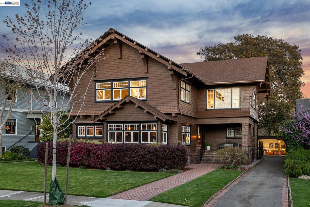 1122 BAY STREET, Alameda, CA 94501