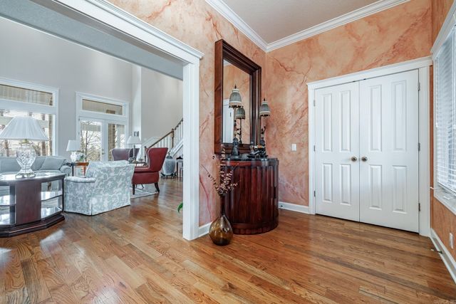 10 Granada Lane, Hot Springs Village, AR 71909