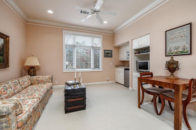 10 Granada Lane, Hot Springs Village, AR 71909