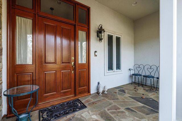 10 Granada Lane, Hot Springs Village, AR 71909