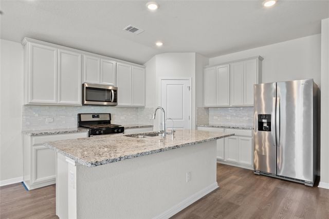 413 Windy Reed RD, Hutto, TX 78634