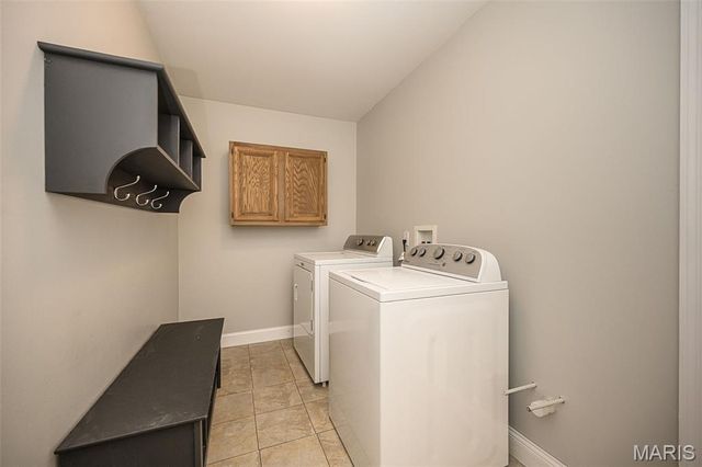 2088 Avalon Ridge Circle, Fenton, MO 63026