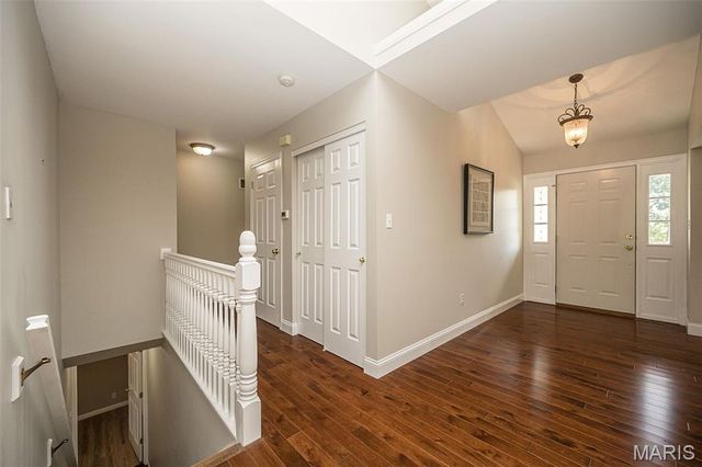 2088 Avalon Ridge Circle, Fenton, MO 63026