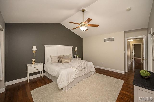 2088 Avalon Ridge Circle, Fenton, MO 63026