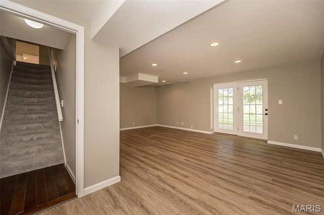 2088 Avalon Ridge Circle, Fenton, MO 63026