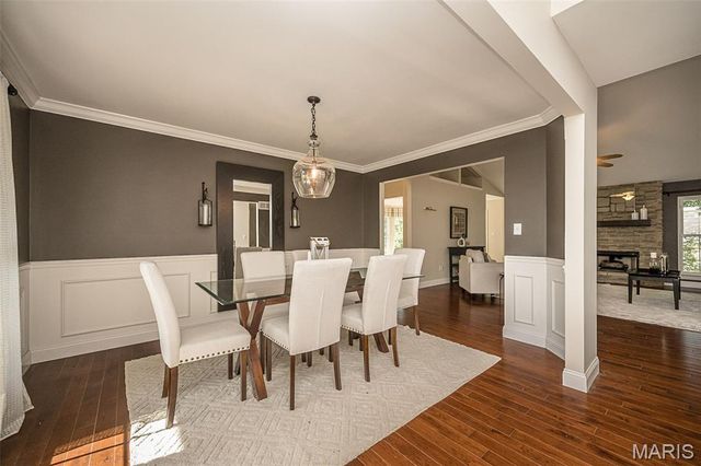 2088 Avalon Ridge Circle, Fenton, MO 63026
