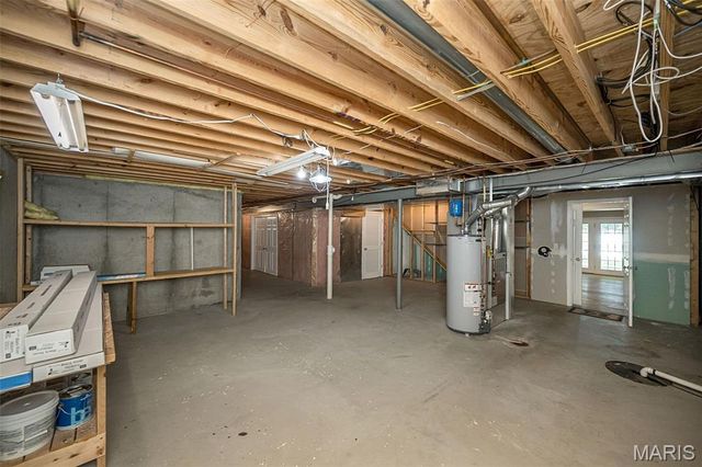 2088 Avalon Ridge Circle, Fenton, MO 63026