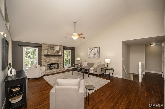 2088 Avalon Ridge Circle, Fenton, MO 63026