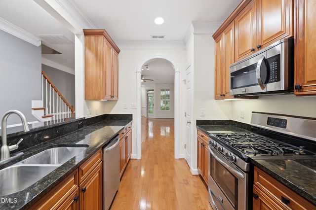 305 Presque Isle Lane Bldg 300, Chapel Hill, NC 27514