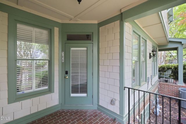 305 Presque Isle Lane Bldg 300, Chapel Hill, NC 27514