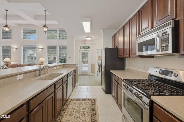 305 Presque Isle Lane Bldg 300, Chapel Hill, NC 27514