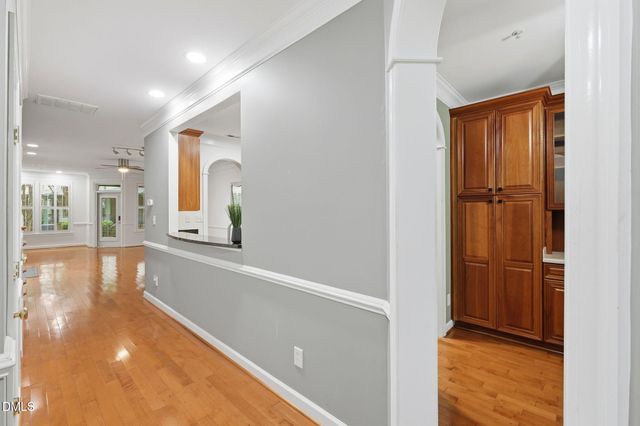 305 Presque Isle Lane Bldg 300, Chapel Hill, NC 27514