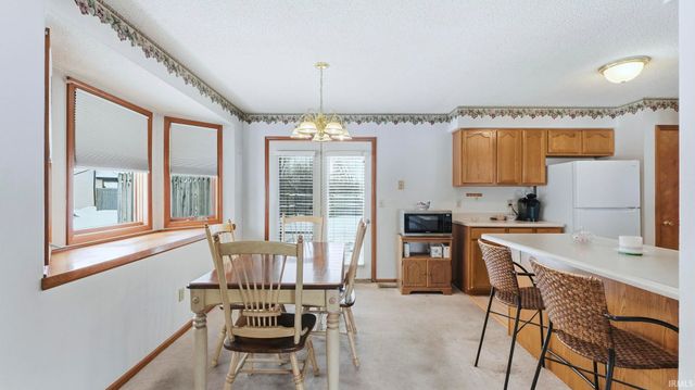 1525 Fall Creek Parkway, Fort Wayne, IN 46808