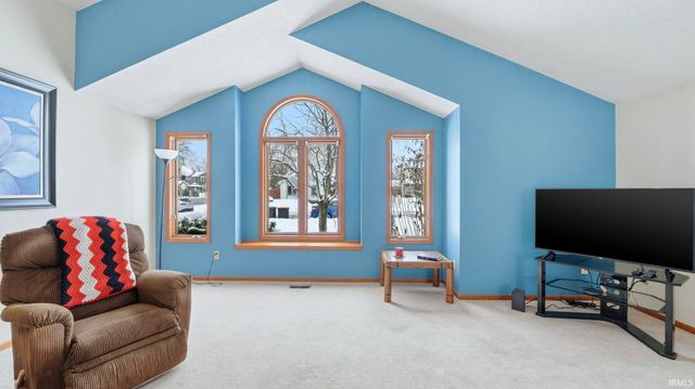 1525 Fall Creek Parkway, Fort Wayne, IN 46808