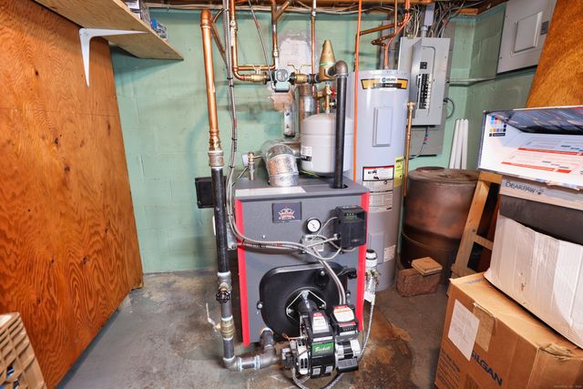 90 Spruce Drive, Torrington, CT 06790