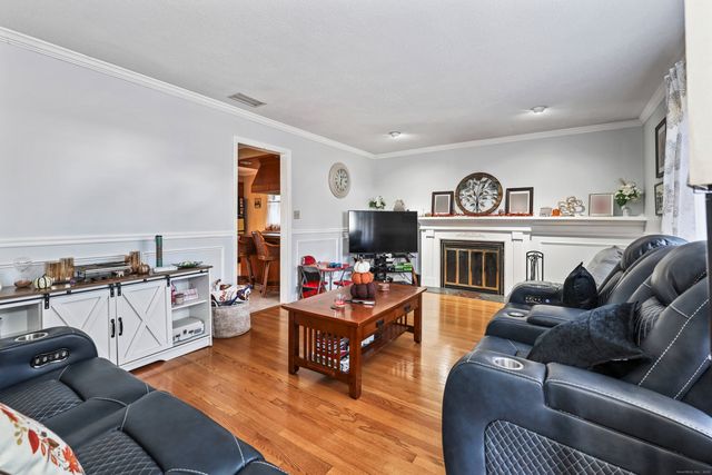 90 Spruce Drive, Torrington, CT 06790