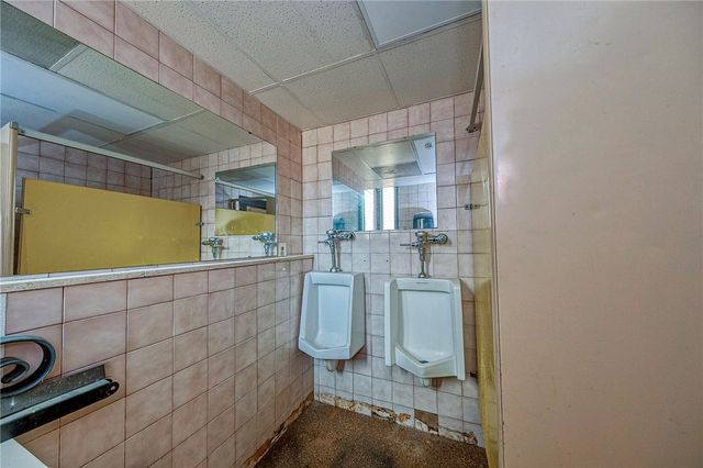 3529 Washington Ave, Finleyville, PA 15332